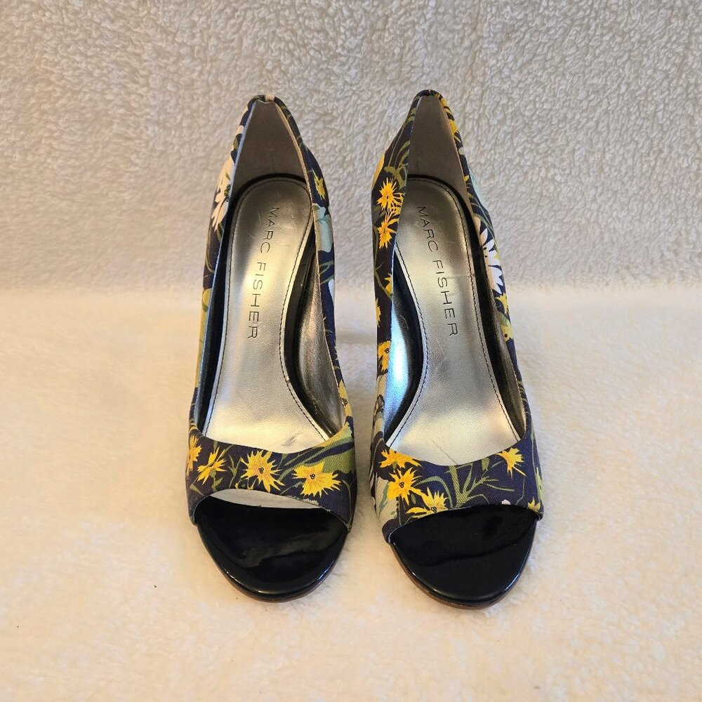 Marc Fisher MFSAMELIA2 Womens Size 8 Open-Toe Heels Blue & Yellow Floral